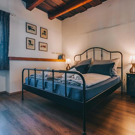 Feher Barany Apartment Szigliget Bagian luar foto