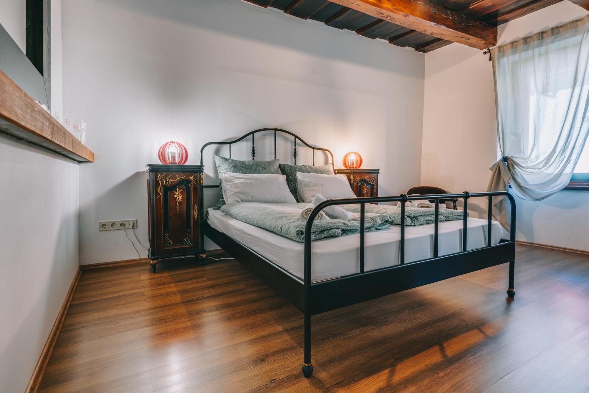 Feher Barany Apartment Szigliget Bagian luar foto