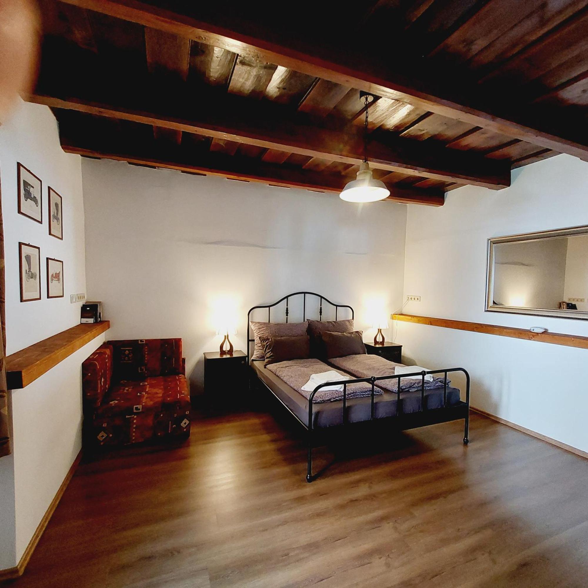 Feher Barany Apartment Szigliget Ruang foto